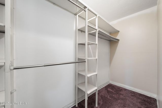 108 Algiers Ct 3, Louisville, KY 40218