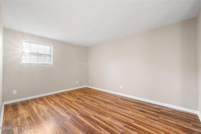 108 Algiers Ct 3, Louisville, KY 40218