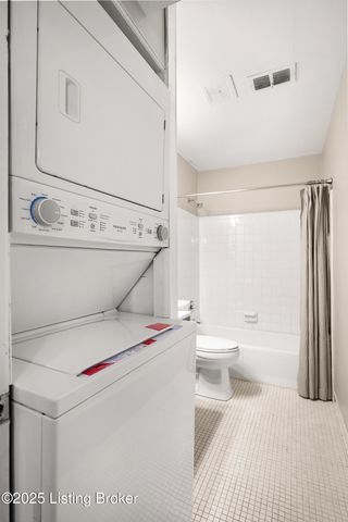 108 Algiers Ct 3, Louisville, KY 40218