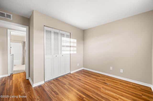 108 Algiers Ct 3, Louisville, KY 40218