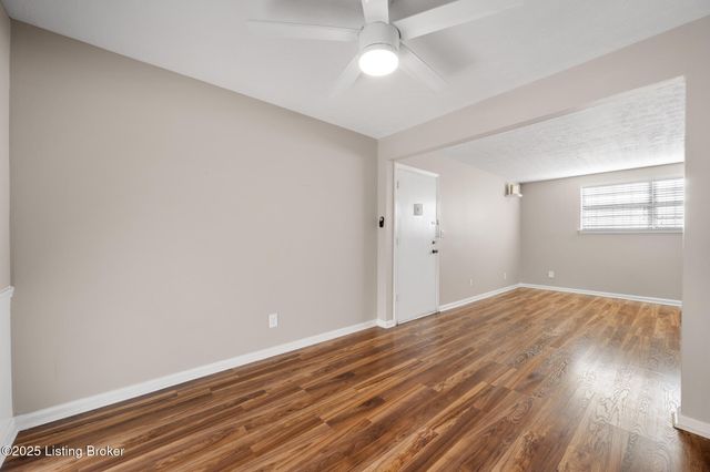 108 Algiers Ct 3, Louisville, KY 40218