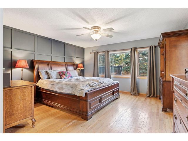 582 Country Oaks Lane, River Falls, WI 54022