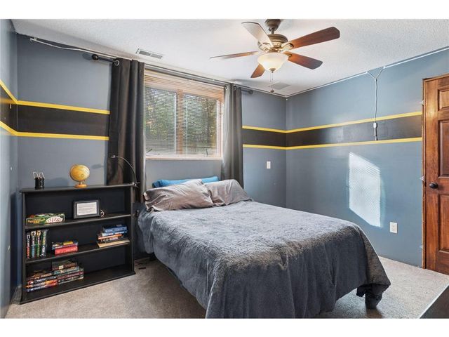 582 Country Oaks Lane, River Falls, WI 54022