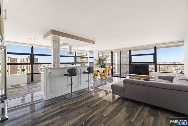 6050 Kennedy Boulevard 20G, West New York, NJ 07093
