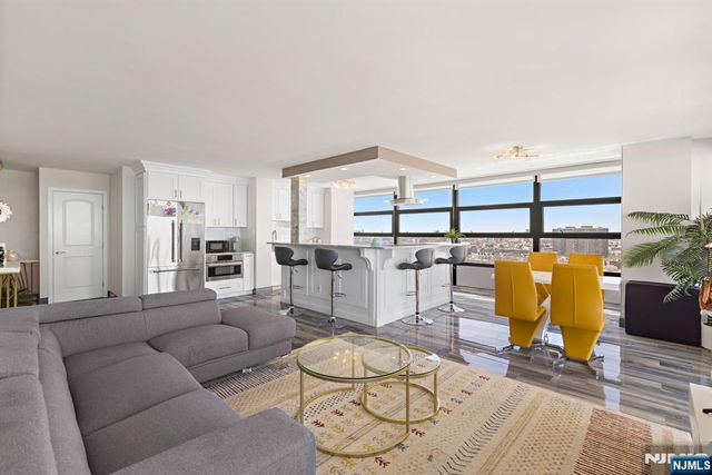 6050 Kennedy Boulevard 20G, West New York, NJ 07093