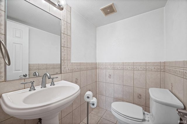 412 Old Romney Drive, Lafayette, IN 47909