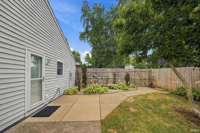 412 Old Romney Drive, Lafayette, IN 47909