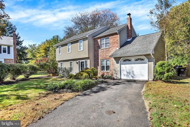7 ANDOVER PL, Newtown, PA 18940