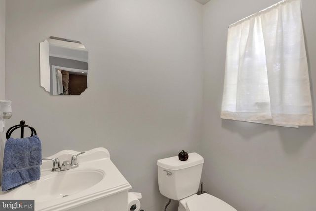 7 ANDOVER PL, Newtown, PA 18940