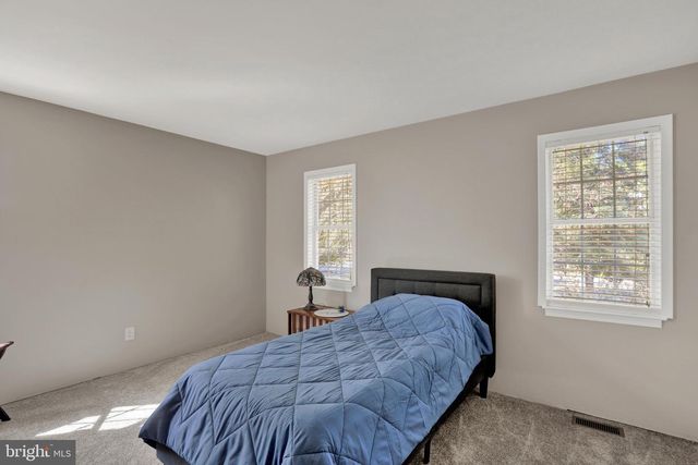 7 ANDOVER PL, Newtown, PA 18940