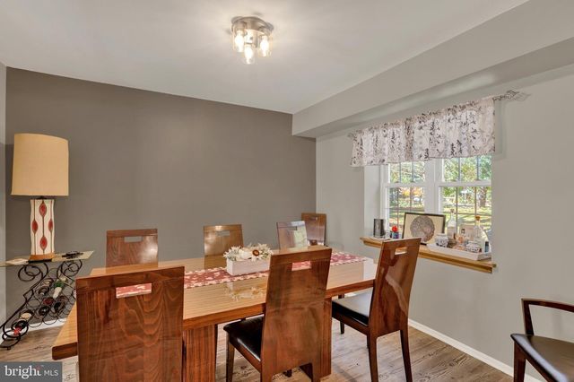 7 ANDOVER PL, Newtown, PA 18940