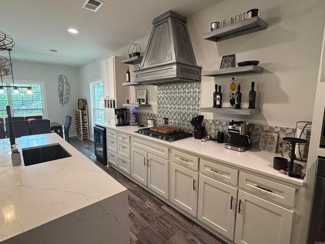 177 Green Creek Trl, Shirley, AR 72153