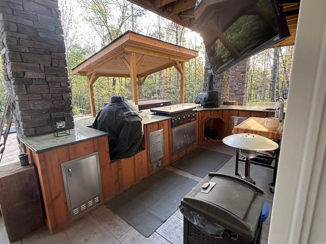 177 Green Creek Trl, Shirley, AR 72153
