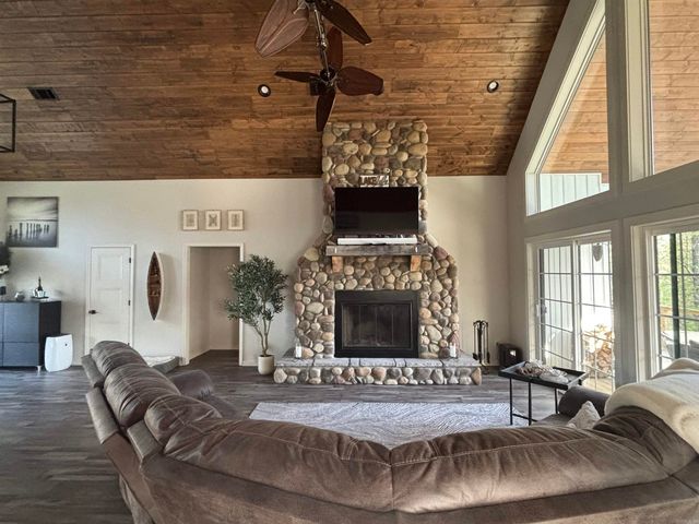 177 Green Creek Trl, Shirley, AR 72153