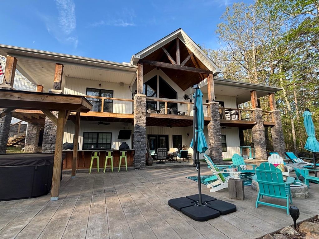 177 Green Creek Trl, Shirley, AR 72153