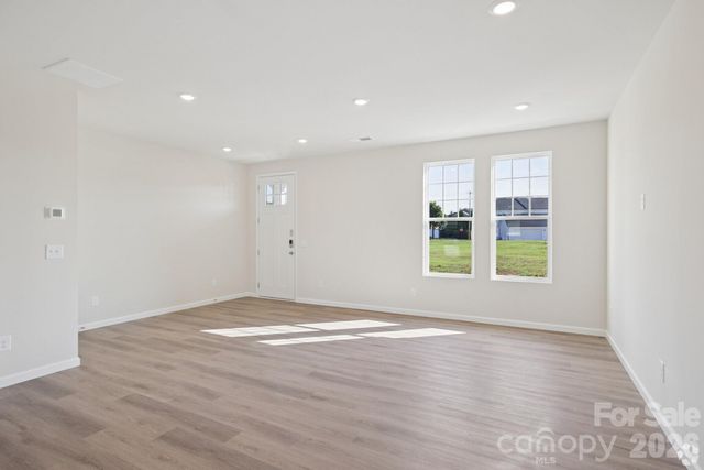213 Vanguard Lane 19, Gastonia, NC 28056