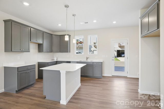 213 Vanguard Lane 19, Gastonia, NC 28056