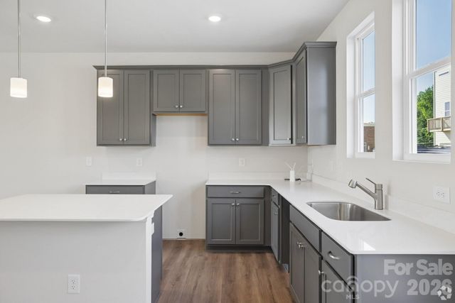 213 Vanguard Lane 19, Gastonia, NC 28056