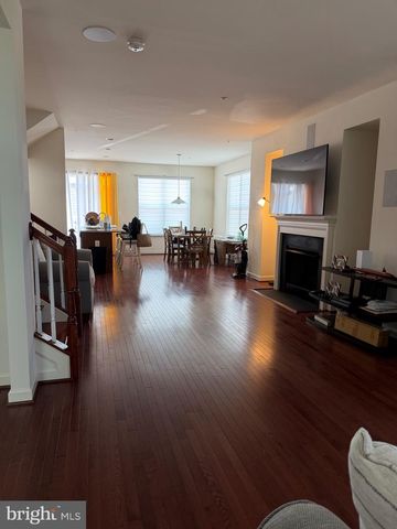 9801 WOOD GLEN TER, Lanham, MD 20706