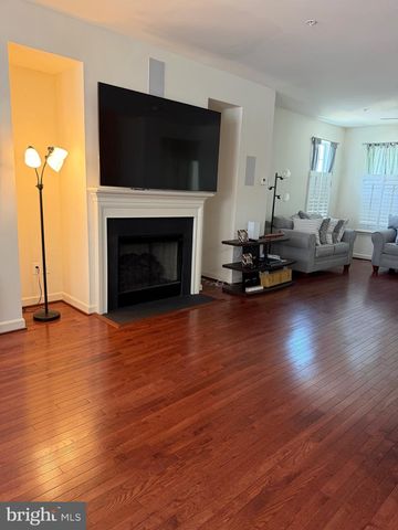9801 WOOD GLEN TER, Lanham, MD 20706