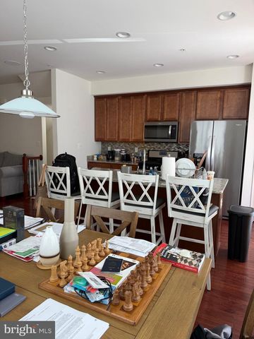 9801 WOOD GLEN TER, Lanham, MD 20706