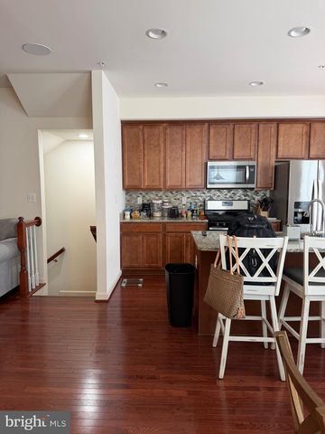9801 WOOD GLEN TER, Lanham, MD 20706