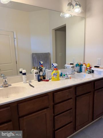 9801 WOOD GLEN TER, Lanham, MD 20706