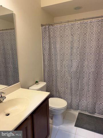 9801 WOOD GLEN TER, Lanham, MD 20706