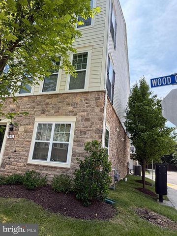 9801 WOOD GLEN TER, Lanham, MD 20706