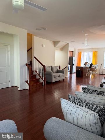 9801 WOOD GLEN TER, Lanham, MD 20706