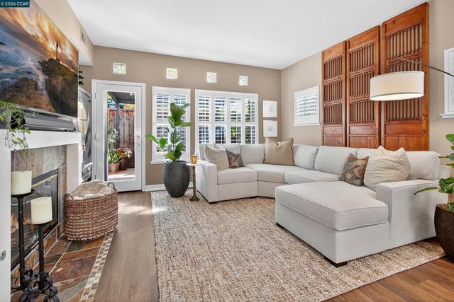 6206 Lakeview Cir, San Ramon, CA 94582