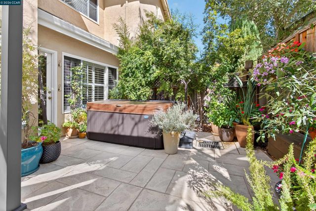 6206 Lakeview Cir, San Ramon, CA 94582