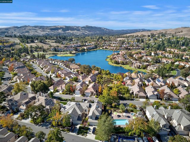 6206 Lakeview Cir, San Ramon, CA 94582