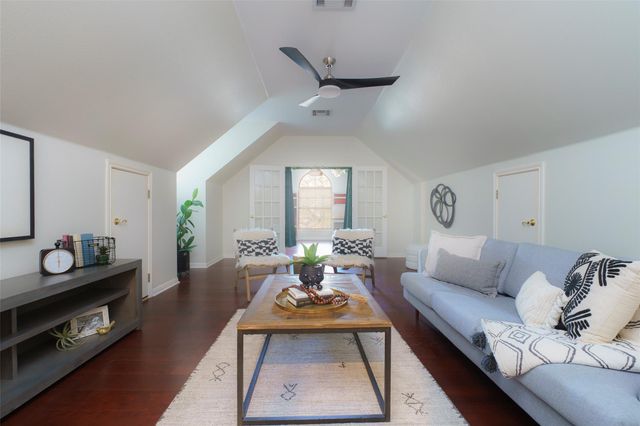 9556 Indigo Brush DR, Austin, TX 78726