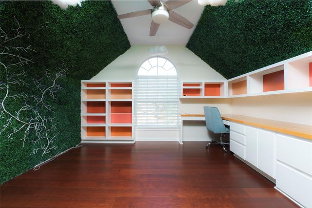 9556 Indigo Brush DR, Austin, TX 78726