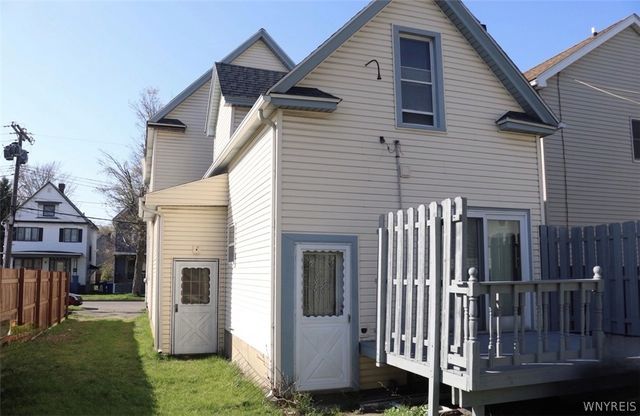 91 Wildwood Place, West Seneca, NY 14210