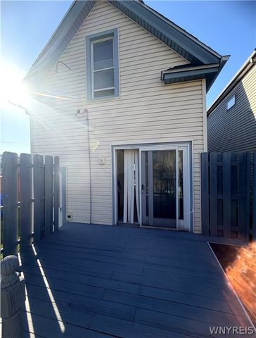 91 Wildwood Place, West Seneca, NY 14210