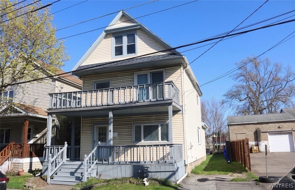 91 Wildwood Place, West Seneca, NY 14210