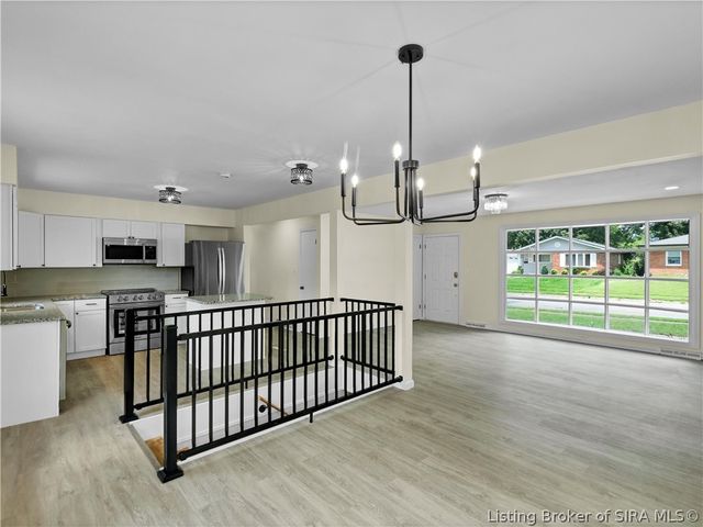 1414 Silver Slate Drive, New Albany, IN 47150