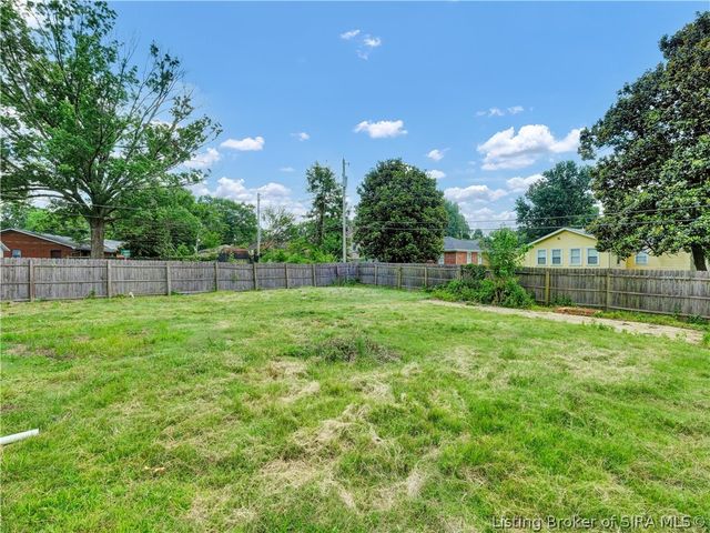 1414 Silver Slate Drive, New Albany, IN 47150