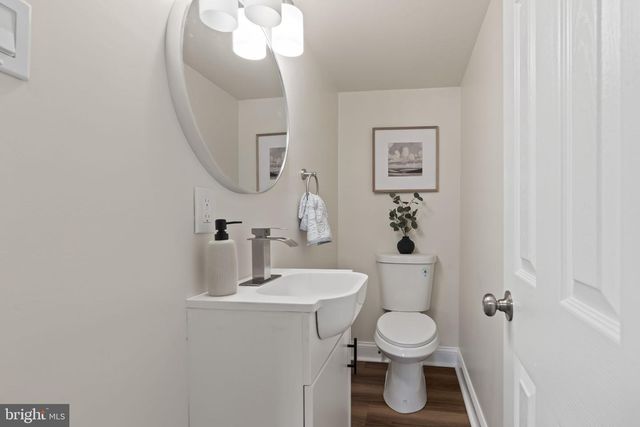 168 ERVIN AVE, Linwood, PA 19061