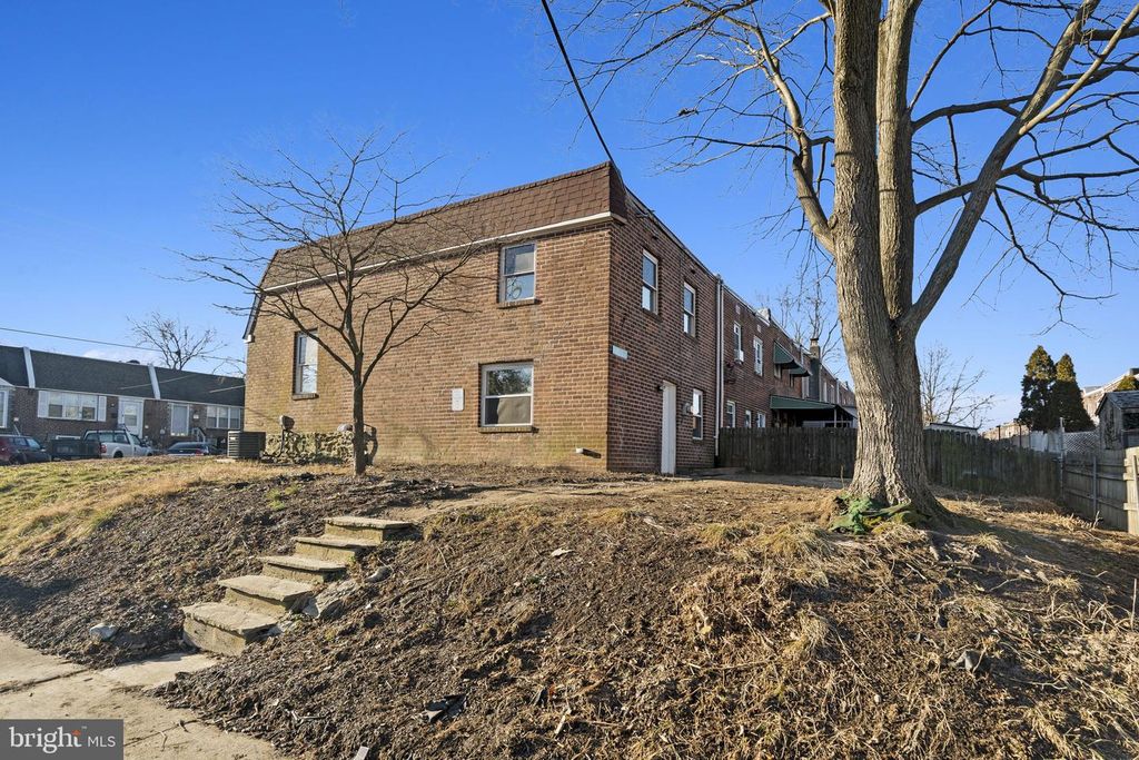 Image 18 of property listing at 168 ERVIN AVE, Marcus Hook, PA 19061