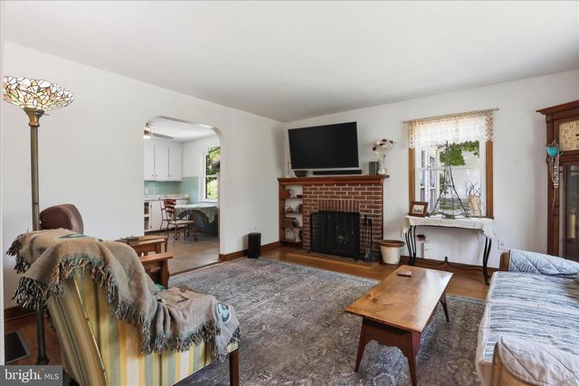381 BARBARA, Millersville, PA 17551