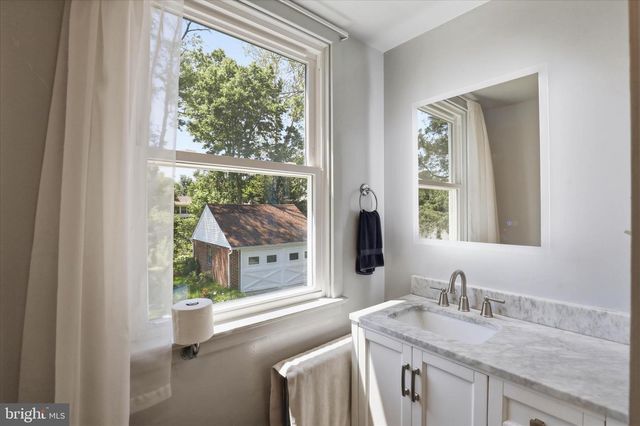 381 BARBARA, Millersville, PA 17551