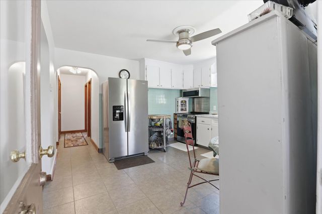 381 BARBARA, Millersville, PA 17551