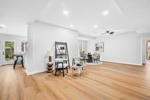 3 Still Corner Place, The Woodlands, TX 77381