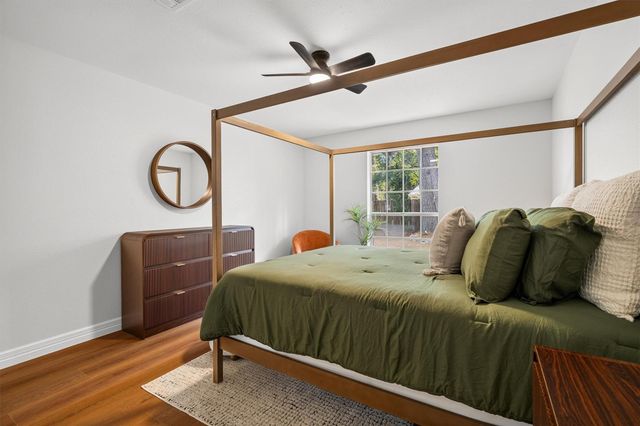 3 Still Corner Place, The Woodlands, TX 77381