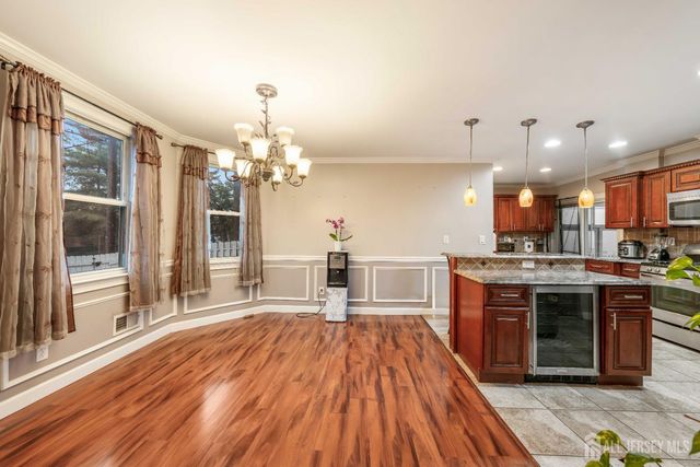 102 runyon Avenue, Middlesex, NJ 08846