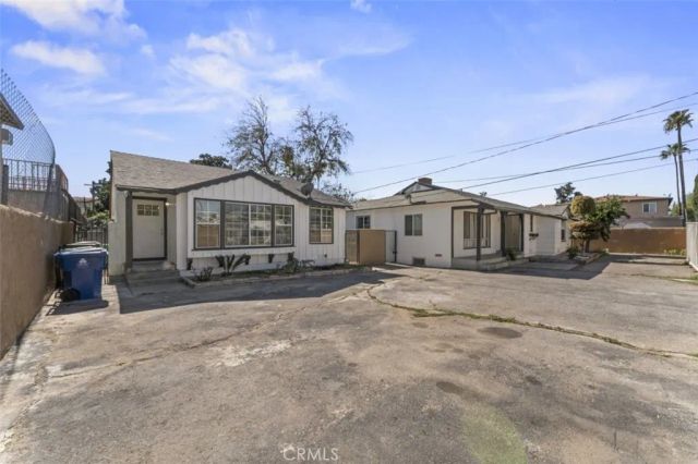 14722 Strathern, Panorama City, CA 91402