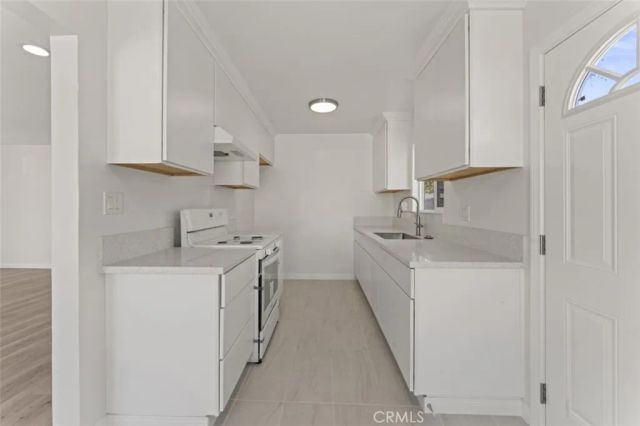 14722 Strathern, Panorama City, CA 91402